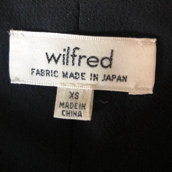 WILFRED DAUPHINE VNECK TOP - Picture 4 of 4